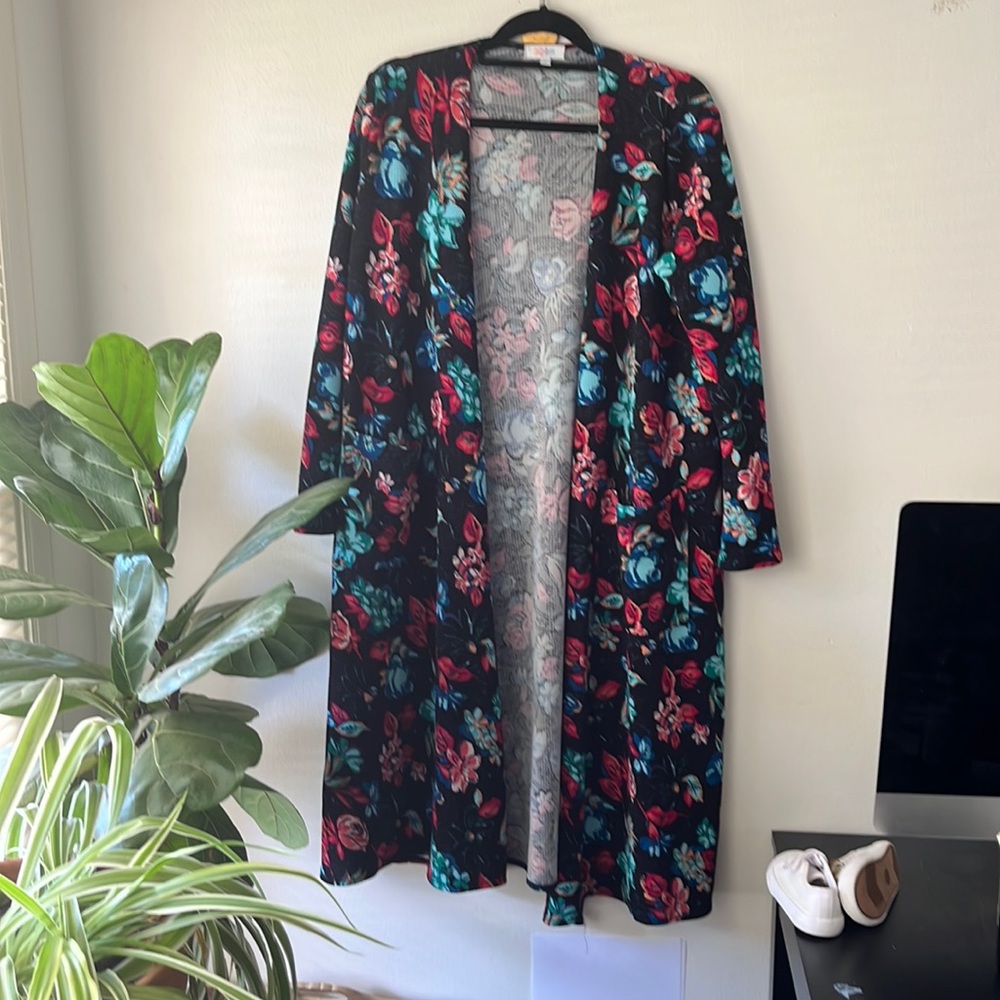 LULAROE| Floral Longsleeve Cardigan (Sarah) with Pockets